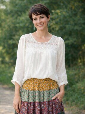 🌻 🌻Figueroa and Flower White PL Women’s Top with 3/4 Sleeve